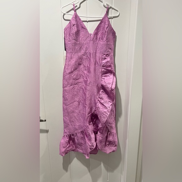 Beautiful Bardot dress - Picture 3 of 9